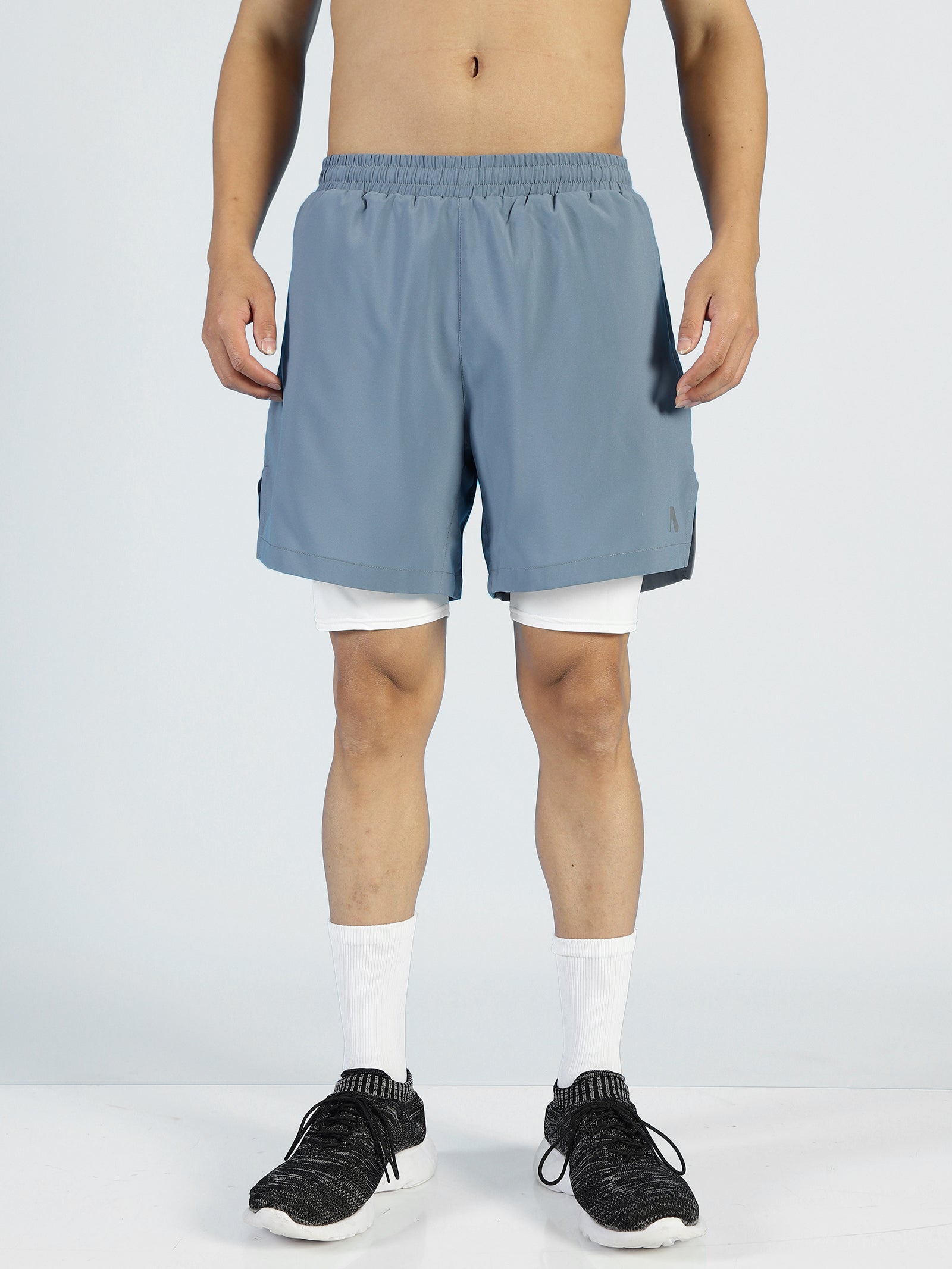 Duo Stride Shorts Men Silver x White