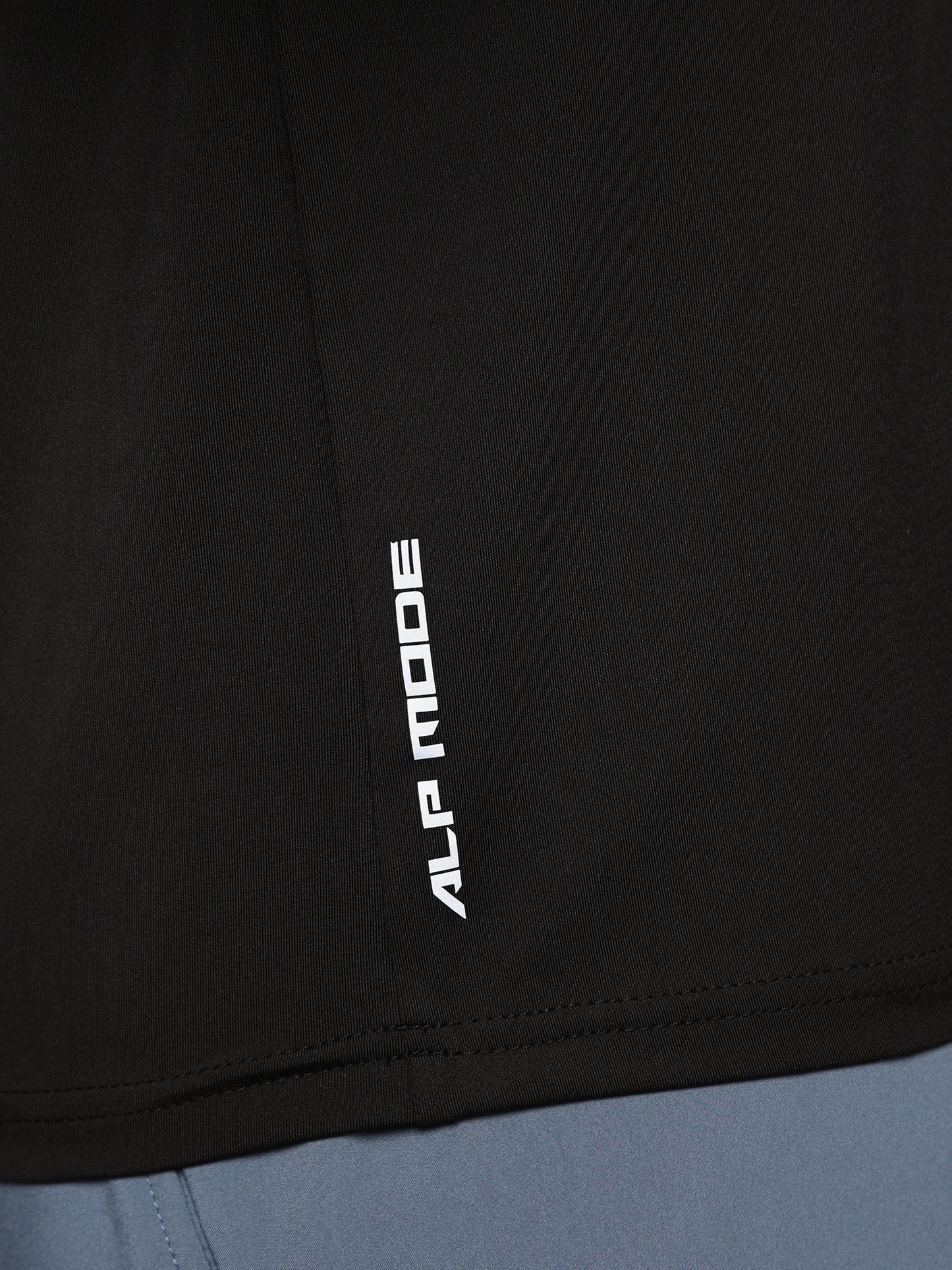 Lightweight breathable gym t-shirt for men – ALP Mode