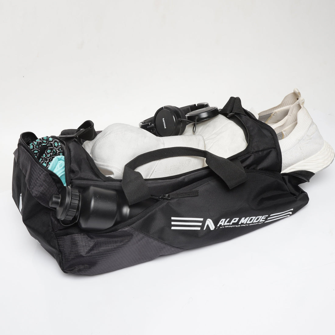 How to Build a Gym Bag Essentials Checklist for 2026