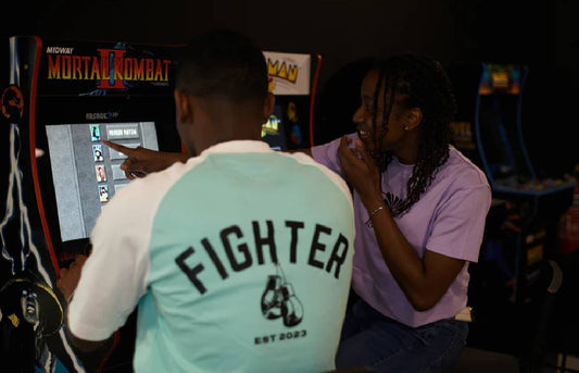 Performance vs. Regular T-Shirts: What’s the Difference for Training?